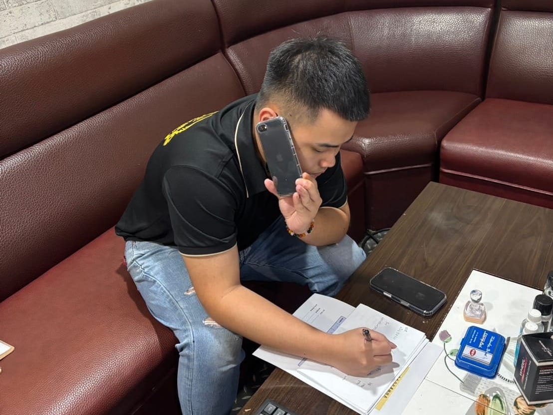 大大力良品鍍膜使用行動市話作為與顧客主要通話聯繫的工具之一,不受時間地點的限制,無論同仁在什麼地方都能接到顧客來電,掌握商機。